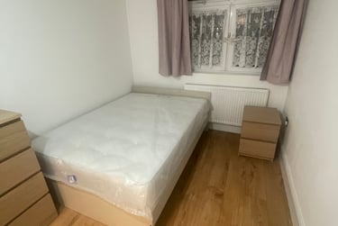 4 bed flat, Manchester Road, Isle of Dogs, London, E143DP - Image 6