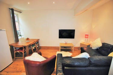 6 bed house, Barnsfold Avenue, Fallowfield, Manchester, M146FJ - Image 14