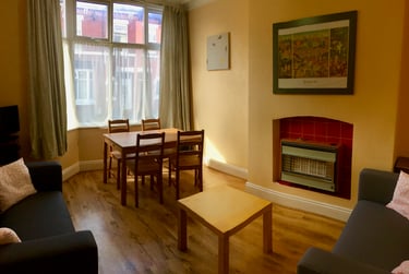 4 bed house, Deyne Avenue, Rusholme, Manchester, M145SY - Image 1