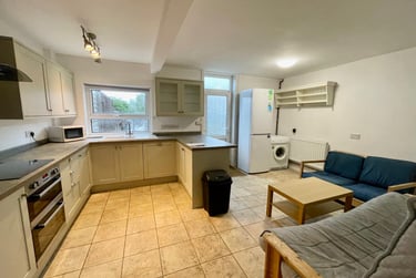 4 bed house, Filton Avenue, Horfield, Bristol, BS70AY - Image 1