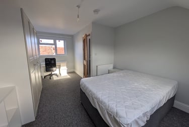 5 bed house, Douglas Road, Horfield, Bristol, BS70JE - Image 2