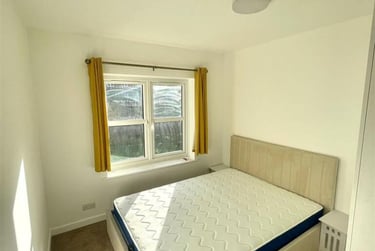 1 bed flat, Eleanor Close, Surrey Quays, London, SE166PS - Image 4