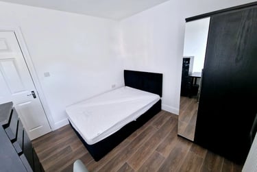 3 bed flat, Independent Street, Radford, Nottingham, NG73LN - Image 3