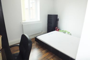 3 bed flat, Alfreton Road, Radford, Nottingham, NG73NW - Image 4