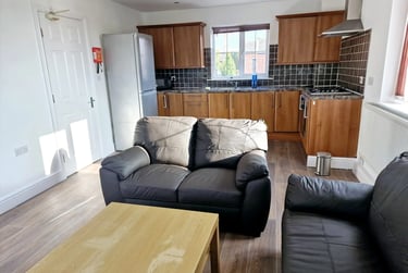 3 bed flat, Independent Street, Radford, Nottingham, NG73LN - Image 10