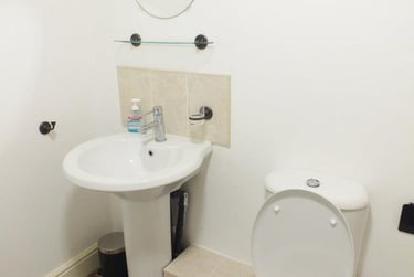 3 bed flat, Alfreton Road, Radford, Nottingham, NG73NW - Image 9