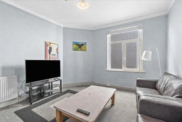 5 bed house, Armada Street, North Hill, Plymouth, PL48LS - Image 1