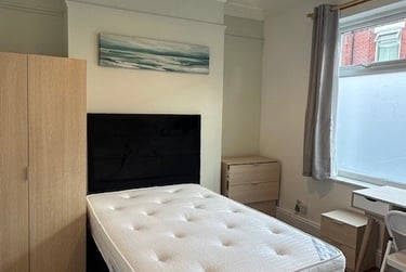 4 bed house, Milnthorpe Street, Charlestown, Salford, M66DT - Image 6