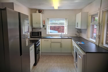 4 bed house, Wallace Avenue, Victoria Park, Manchester, M145HH - Image 1