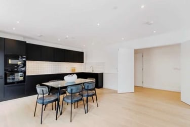 2 bed flat, Escapade Place, Canary Wharf, London, E140WP - Image 5