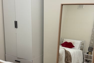 1 bed flat, White City Estate, White City, London, W127AR - Image 3