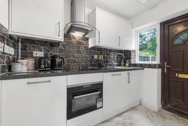 1 bed flat, Wilkinson Croft, Stechford, Birmingham, B82RE - Image 1