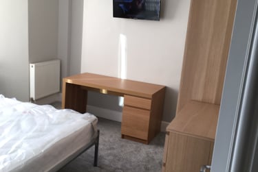 5 bed house, Danygraig Road, St Thomas, Swansea, SA18LY - Image 7