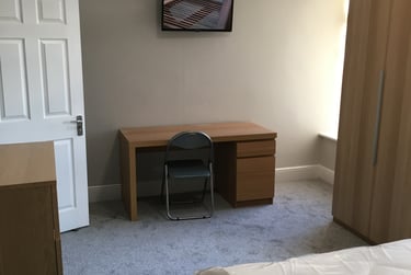 5 bed house, Danygraig Road, St Thomas, Swansea, SA18LY - Image 9