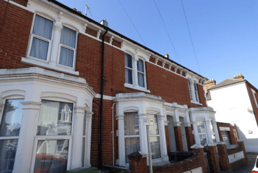5 bed house, Norman Road, Southsea, Portsmouth, PO40LP - Image 1