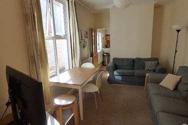 5 bed house, Norman Road, Southsea, Portsmouth, PO40LP - Image 2