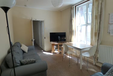 5 bed house, Norman Road, Southsea, Portsmouth, PO40LP - Image 3