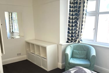 4 bed house, Oaklea Passage, City centre, Kingston, KT12AJ - Image 4