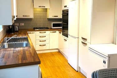 5 bed house, Hillside, Bevendean, Brighton, BN24TE - Image 1