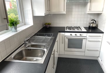 1 bed studio, Ladybarn Lane - B, Fallowfield, Manchester, M146NG - Image 3