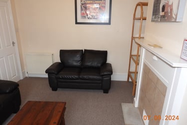 4 bed house, St . Annes Road, Mount pleasant, Exeter, EX12QD - Image 3