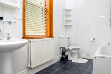 8 bed house, Brighton Grove, Rusholme, Manchester, M145JT - Image 2