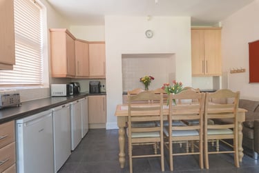 8 bed house, Brighton Grove, Rusholme, Manchester, M145JT - Image 4