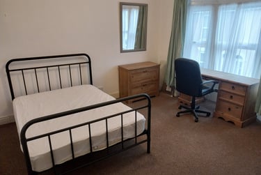 5 bed house, Hampshire street, Fratton, Portsmouth, PO15LG - Image 4