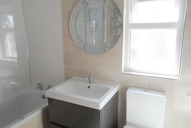 4 bed house, Whitworth Road, Abington, Northampton, NN14HJ - Image 6