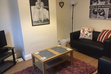 4 bed house, Burns Street, Abington, Northampton, NN13QE - Image 3