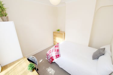 5 bed house, Harrow Road, University of Portsmouth, Portsmouth, PO51SJ - Image 4