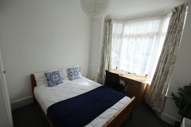 3 bed house, Percy Road, Southsea, Portsmouth, PO40BH - Image 2