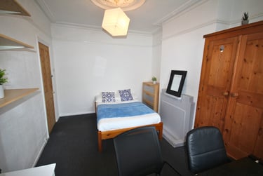 4 bed house, Heidelberg Road, Fratton, Portsmouth, PO40AS - Image 3