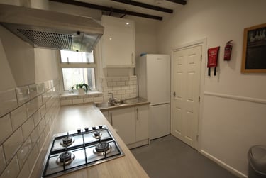 4 bed house, Mafeking Road, Southsea, Portsmouth, PO49BE - Image 1