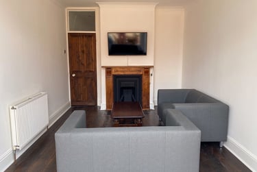 4 bed house, Devonshire Square, Southsea, Portsmouth, PO40JJ - Image 3