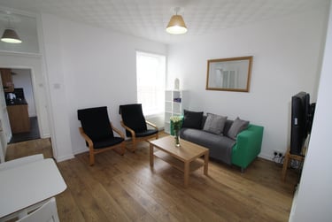 4 bed house, Wyndcliffe Road, Southsea, Portsmouth, PO40LA - Image 1