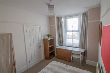 4 bed house, Jessie Road (ALL DOUBLE BEDROOMS), Southsea, Portsmouth, PO40EW - Image 5