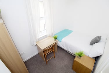 4 bed house, Henley Road, Southsea, Portsmouth, PO40HS - Image 4