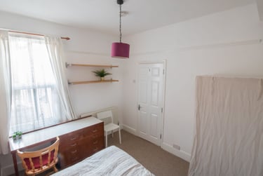 4 bed house, Jessie Road (ALL DOUBLE BEDROOMS), Southsea, Portsmouth, PO40EW - Image 6