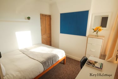 4 bed house, Leopold Street, Southsea, Portsmouth, PO40JZ - Image 4