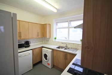 4 bed house, Heidelberg Road, Fratton, Portsmouth, PO40AS - Image 11