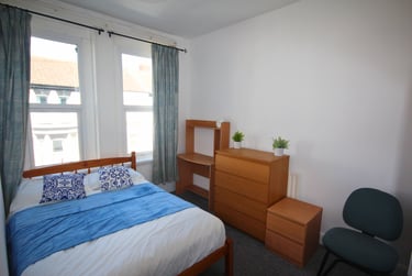 5 bed house, Saint Augustine Road, Southsea, Portsmouth, PO49AD - Image 1