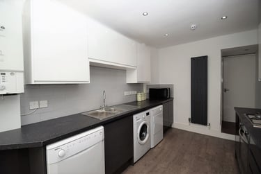 6 bed house, Whitby Road, Fallowfield, Manchester, M146QL - Image 1