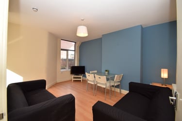 6 bed house, Platt Lane, Rusholme, Manchester, M145XE - Image 3