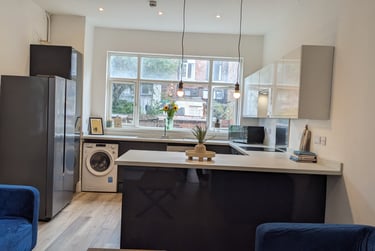 6 bed house, Belgrave Avenue, Longsight, Manchester, M145DL - Image 1