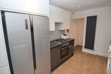 6 bed house, Whitby Road, Fallowfield, Manchester, M146GJ - Image 1