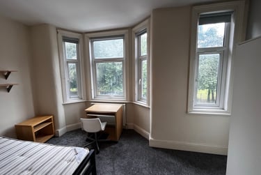 6 bed house, Platt Lane, Rusholme, Manchester, M145XE - Image 5