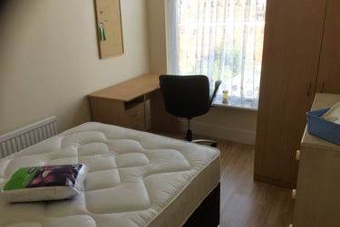 5 bed house, Clive Road, Fratton, Portsmouth, PO15JB - Image 4