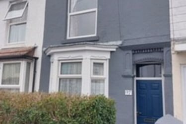 5 bed house, Clive Road, Fratton, Portsmouth, PO15JB - Image 1