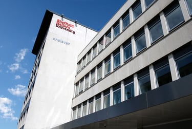 3 bed flat, 17 Arundel Gate, City centre, Sheffield, S12PN - Image 1